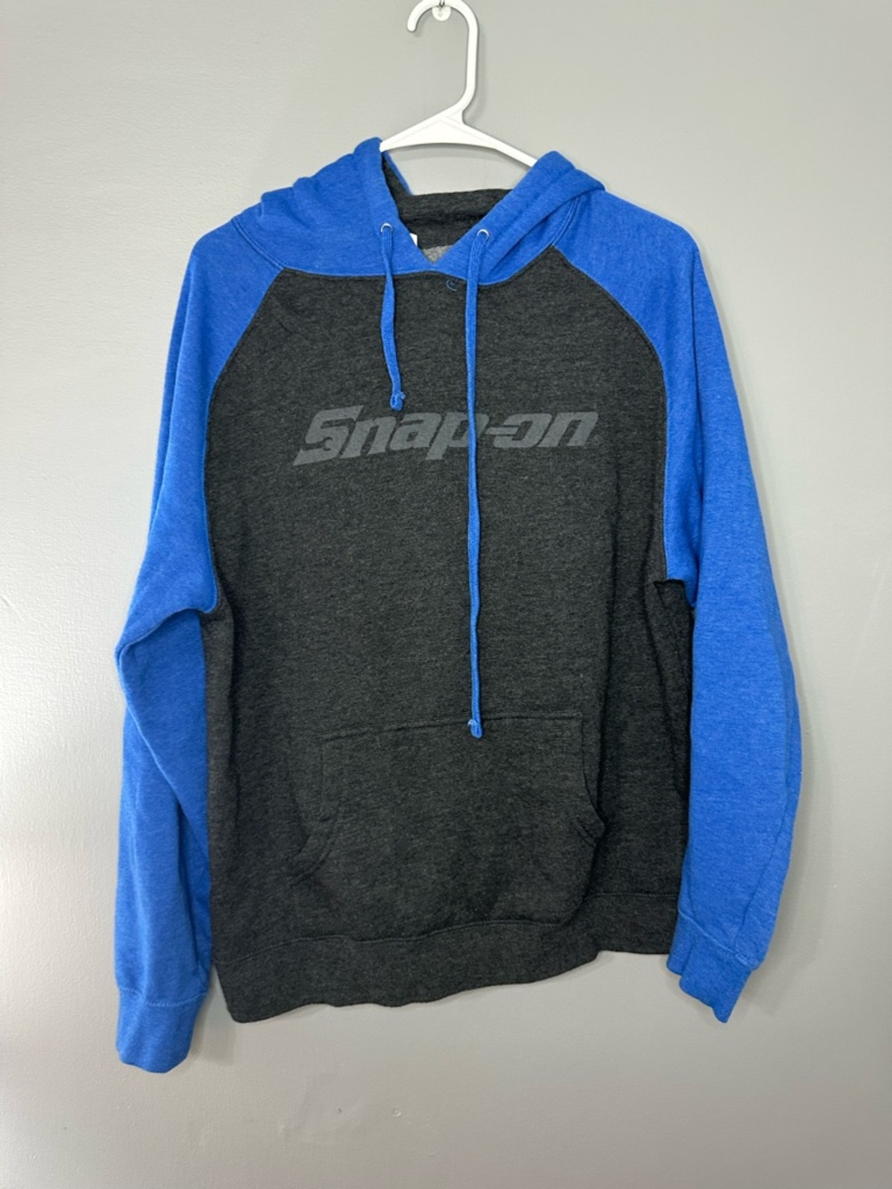 Snap On Men’s Two-Tone Blue and Charcoal Hooded Pullover